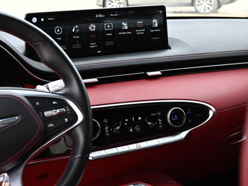 Used 2024 Genesis GV70 3.5T Sport w/ Sport Prestige Package image 21