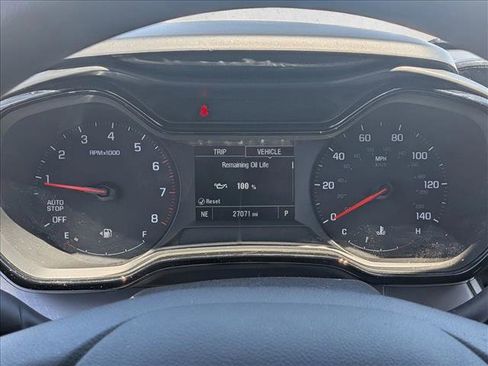 Used 2024 Chevrolet Trax LS w/ LS Convenience Package FWD image 14
