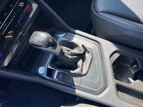 Used 2023 Volkswagen Tiguan SE image 17