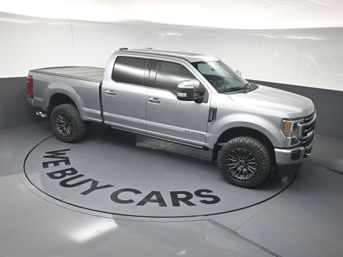 Used 2022 Ford F250 Platinum w/ FX4 Off-Road Package AWD/4WD image 23