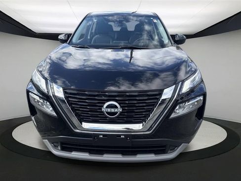 Used 2023 Nissan Rogue SV image 11