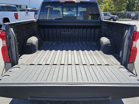 Used 2021 Chevrolet Silverado 1500 High Country w/ Safety Package II image 11