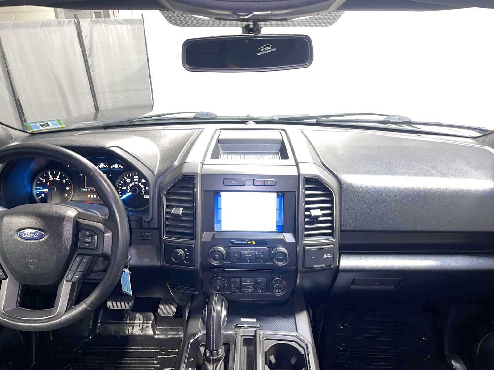 Used 2018 Ford F150 XLT w/ Equipment Group 302A Luxury AWD/4WD image 10