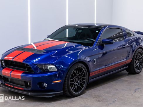 Used 2013 Ford Mustang Shelby GT500 RWD image 2