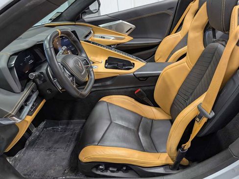Used 2022 Chevrolet Corvette Stingray Premium Conv w/ Battery Protection Package RWD image 4