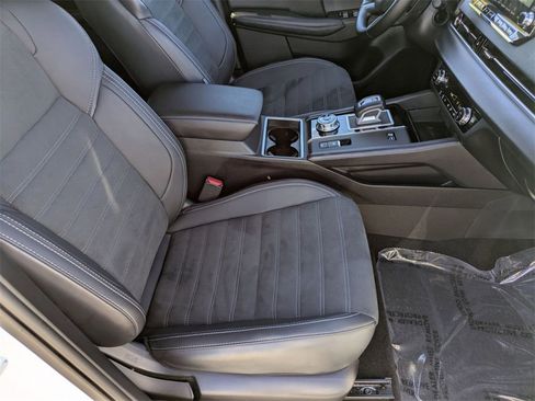 Used 2024 Mitsubishi Outlander Ralliart image 32