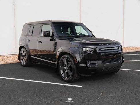 Used 2024 Land Rover Defender 110 V8 image 7