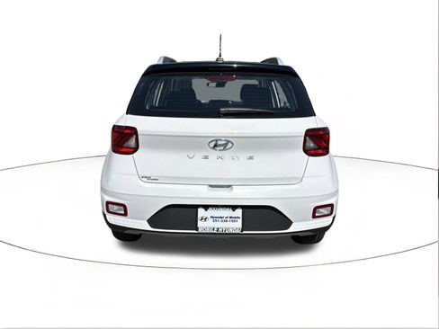 New 2026 Hyundai Venue SEL FWD image 4