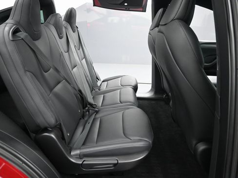 Used 2024 Tesla Model X image 29