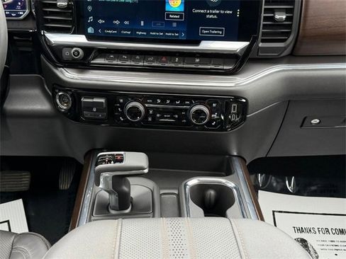 Used 2024 Chevrolet Silverado 1500 High Country w/ Technology Package image 15