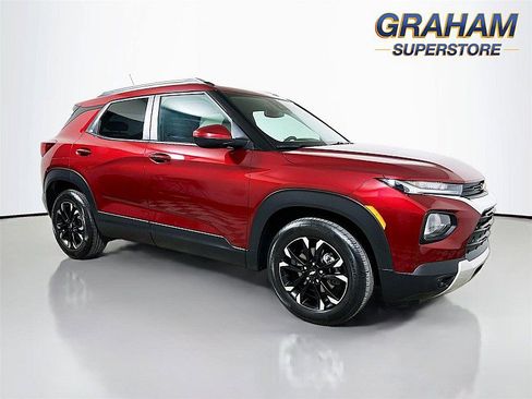 Used 2023 Chevrolet TrailBlazer LT w/ Convenience Package FWD image 1