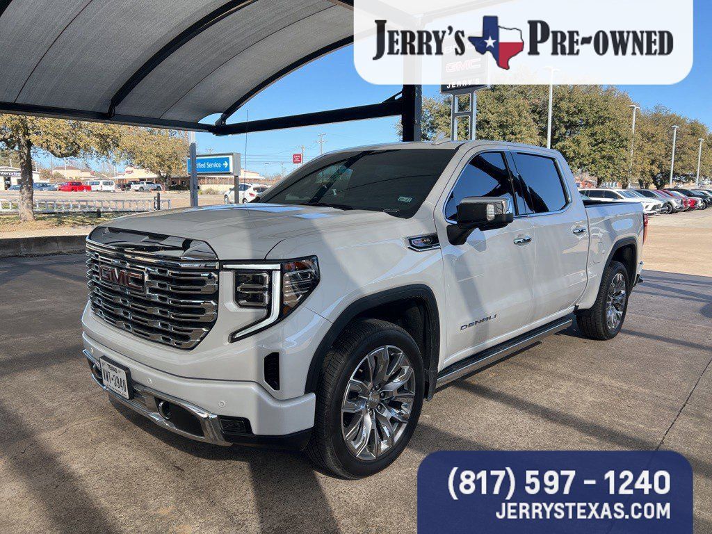 Used 2025 GMC Sierra 1500 Denali w/ Denali Reserve Package AWD/4WD image 1
