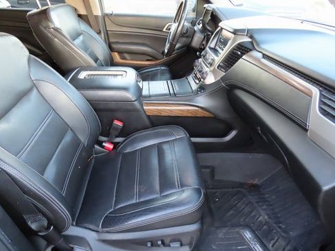 Used 2018 GMC Yukon XL Denali w/ Denali Ultimate Package image 9