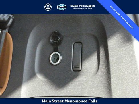 New 2025 Volkswagen ID. Buzz Pro S Plus image 26