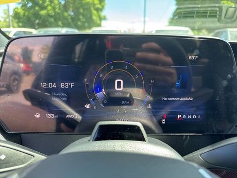 Used 2024 Chevrolet Traverse Z71 w/ Enhanced Driving Package AWD/4WD image 23