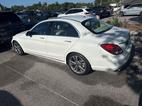 Used 2018 Mercedes-Benz C 300 Sedan image 4