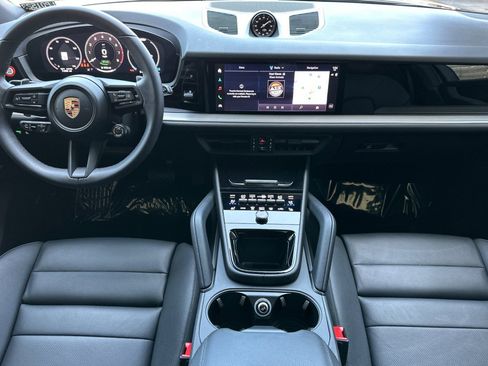 Used 2026 Porsche Cayenne E-Hybrid AWD/4WD image 6