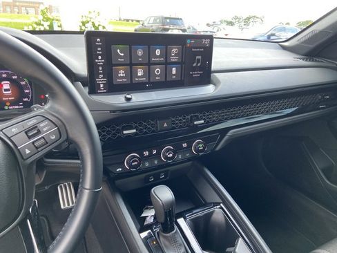 Used 2024 Honda Accord Sport image 30