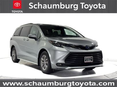 Used 2025 Toyota Sienna XLE