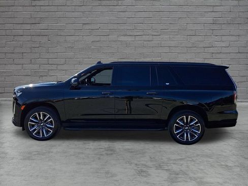 Used 2023 Cadillac Escalade ESV Sport AWD/4WD image 7