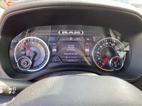 Used 2019 RAM 1500 Laramie AWD/4WD image 21