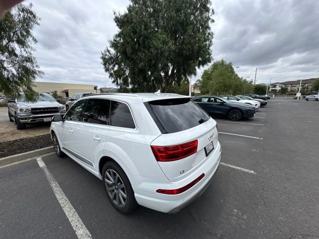 Used 2018 Audi Q7 2.0T Premium Plus w/ Premium Plus Package AWD/4WD image 30