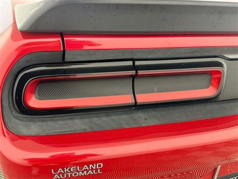 Used 2016 Dodge Challenger SRT Hellcat image 25