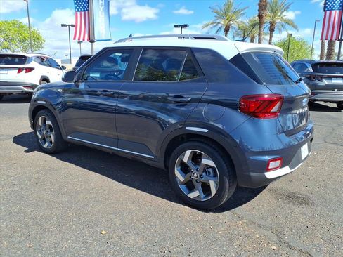 Certified 2025 Hyundai Venue Limited image 7