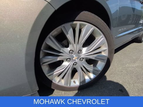 Used 2019 Chevrolet Impala Premier w/ Premier Confidence Package FWD image 16