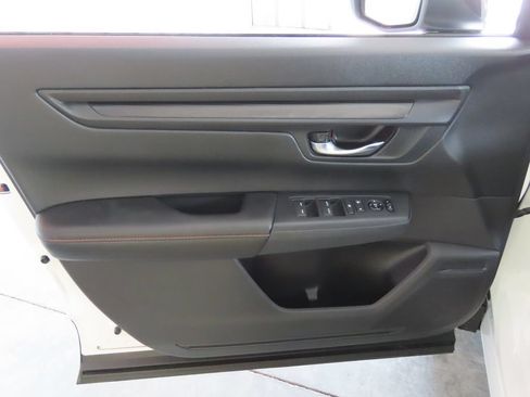 Used 2025 Honda CR-V Sport image 23