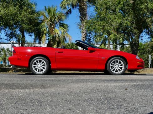 Used 2000 Chevrolet Camaro Z28 w/ SS Performance/Appearance Pkg image 28