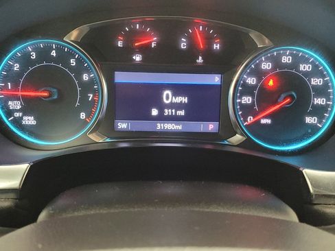 Used 2023 Chevrolet Traverse LT image 23