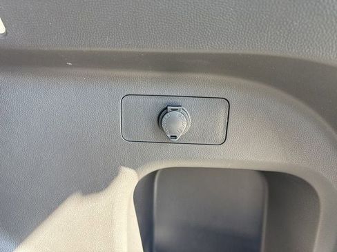 Certified 2025 Toyota RAV4 XLE w/ Convenience Package image 15