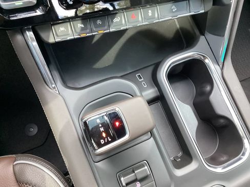 New 2026 GMC Sierra 1500 Denali w/ Denali Reserve Package AWD/4WD image 32