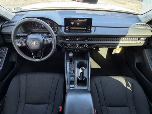Used 2025 Honda Accord SE image 12