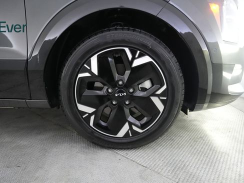 Used 2023 Kia Niro Wave FWD image 20