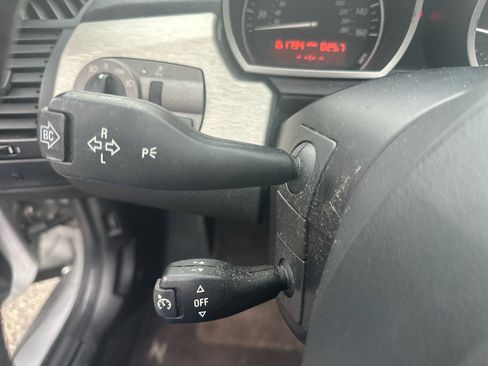 Used 2004 BMW Z4 2.5i image 22