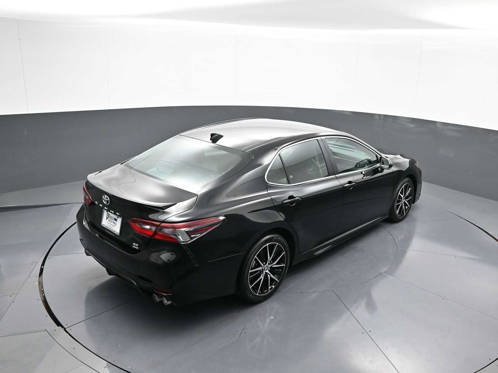 Used 2024 Toyota Camry SE AWD/4WD image 37