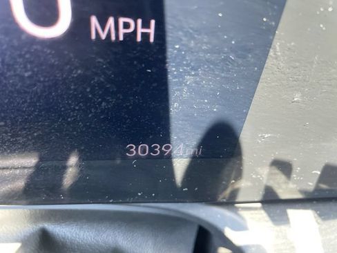 Used 2024 Buick Encore GX Sport Touring FWD image 12