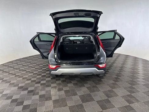 Certified 2024 Kia Niro EX FWD image 17