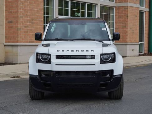 Used 2026 Land Rover Defender 110 X-Dynamic SE AWD/4WD image 4