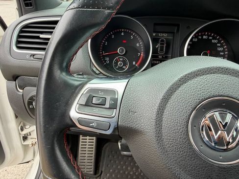 Used 2014 Volkswagen GTI Wolfsburg Edition FWD image 31