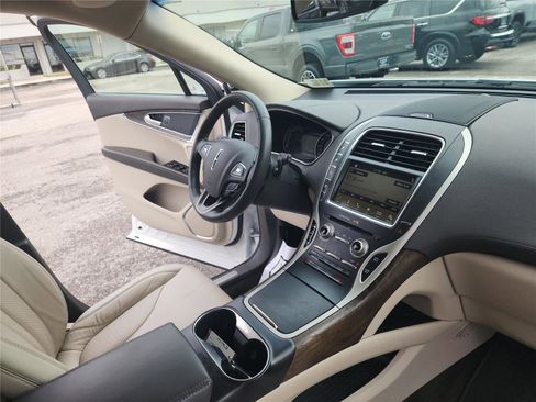 Used 2017 Lincoln MKX Select w/ Select Plus Package image 26