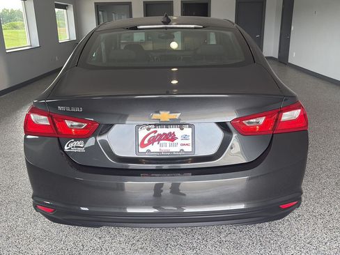 Used 2018 Chevrolet Malibu LS FWD image 3