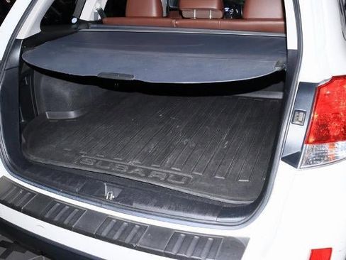 Used 2014 Subaru Outback 2.5i Limited image 23