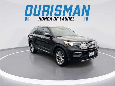 Used 2023 Ford Explorer Limited w/ Equipment Group 301A image 2