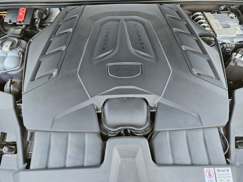 Certified 2024 Porsche Cayenne Turbo GT AWD/4WD image 30
