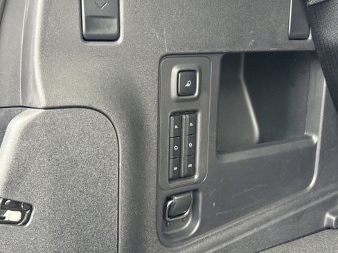 Used 2025 Ford Expedition Active image 30