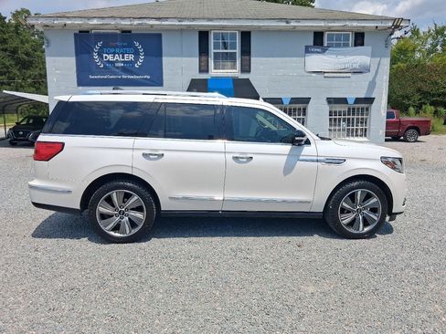 Used 2018 Lincoln Navigator Reserve w/ Technology Package AWD/4WD image 6