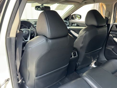 Used 2017 Nissan Maxima SR w/ Midnight Edition FWD image 33